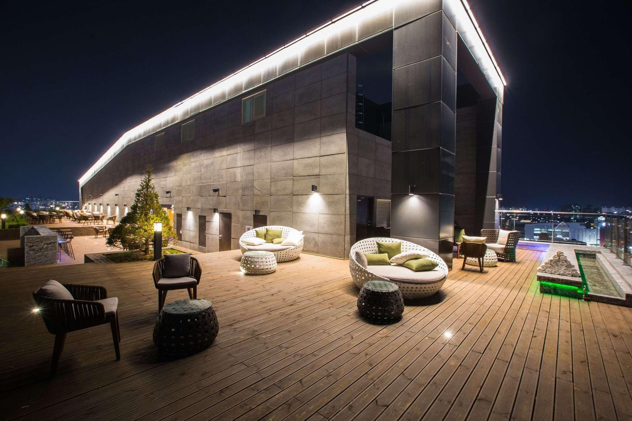 Hotel Ramada By Wyndham Jeonju Exterior foto