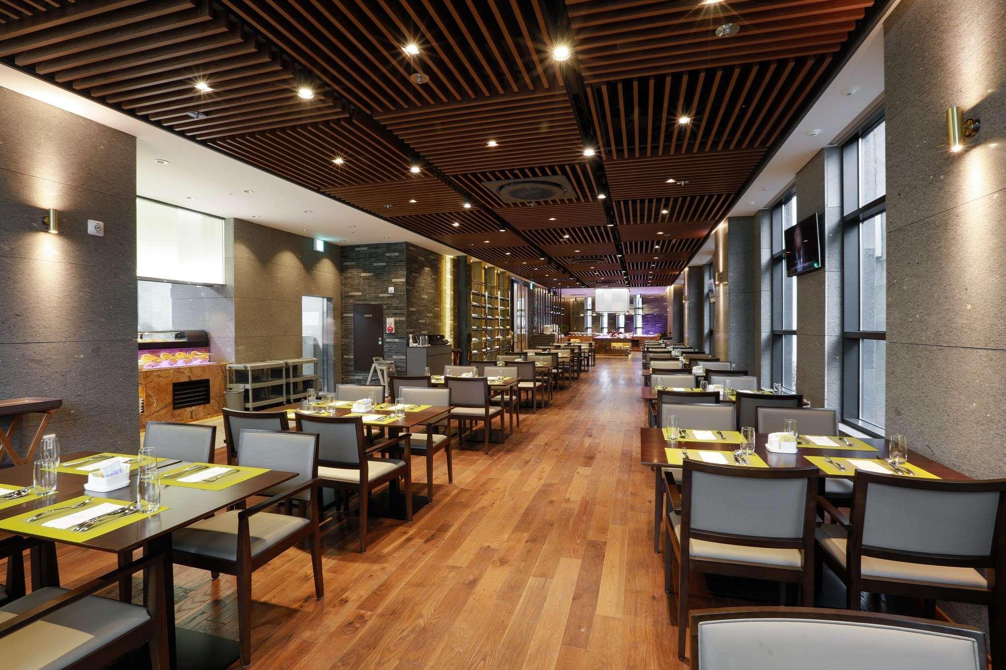 Hotel Ramada By Wyndham Jeonju Exterior foto